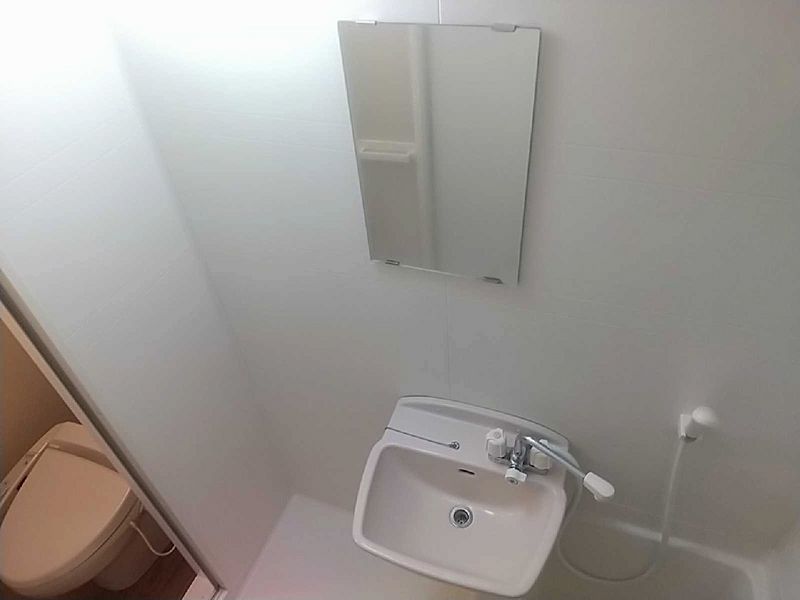 レオパレスカトレア 洗面台