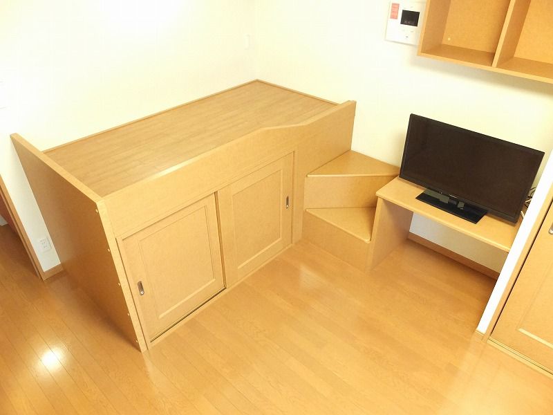 レオパレスセレッソ 居間