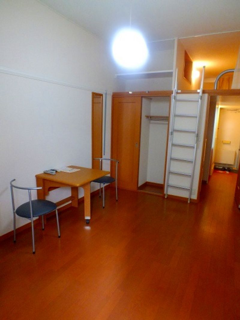 leopalace Hummingbird Living room