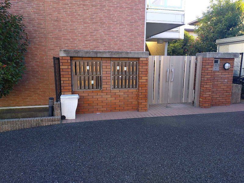 レオパレスグランデール北町 エントランス