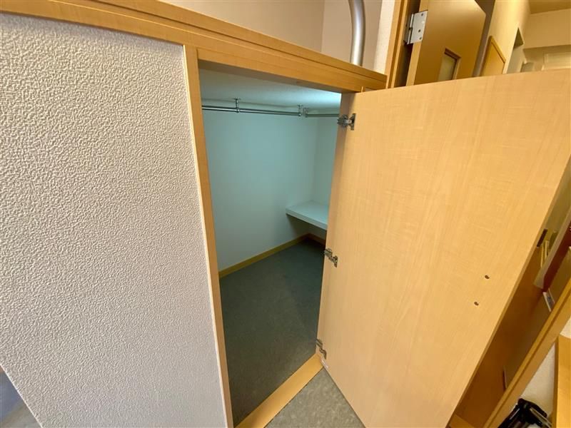 レオパレスプリマベーラ中台 収納