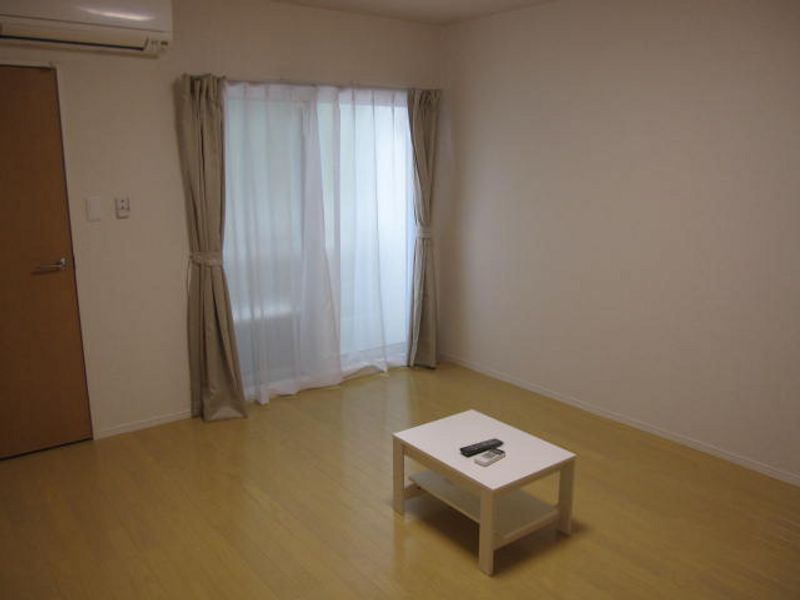 クレイノ愛琴 居間