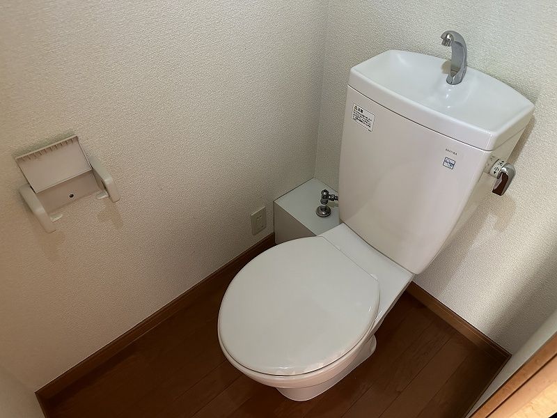 レオパレス御本丸壱番館 トイレ