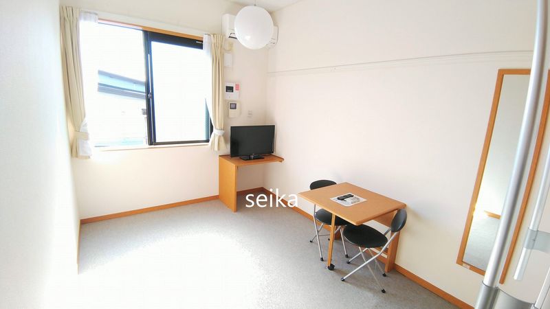 レオパレスゴールド 居間