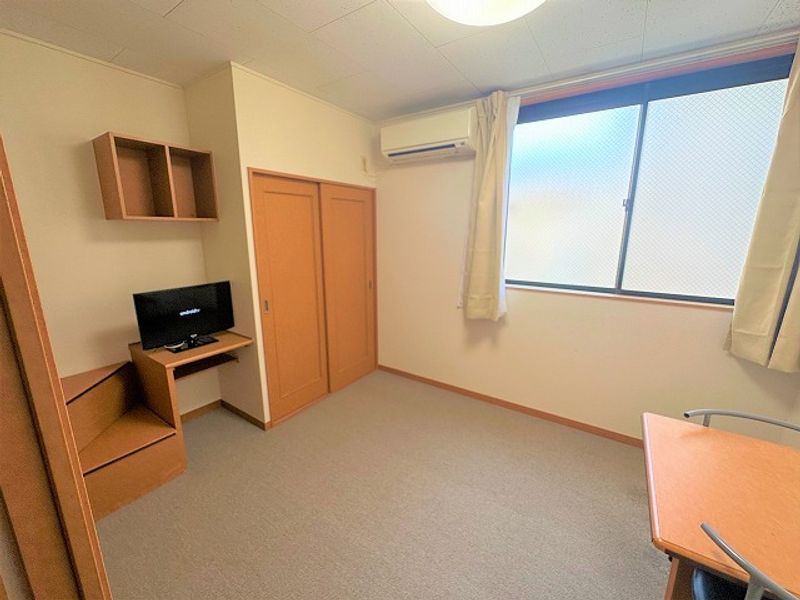 レオパレスリルト和田町 居間