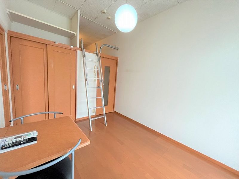 レオパレスＦｕｃｈｕ　Ｋｉｔａ 寝室