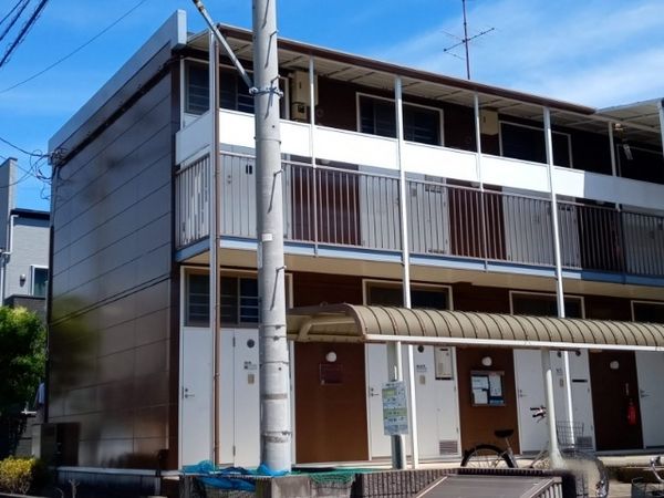 レオパレスブルーム・フィールド 外観