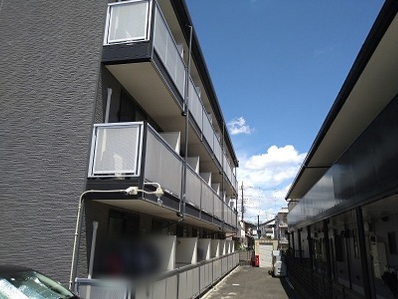 レオパレスアクセス登戸 外観