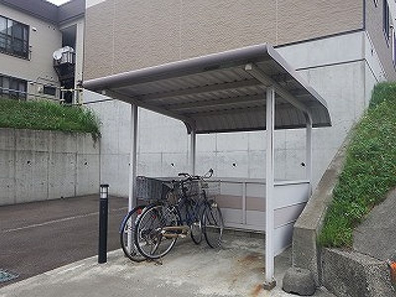 レオパレスこも家東 共用部分