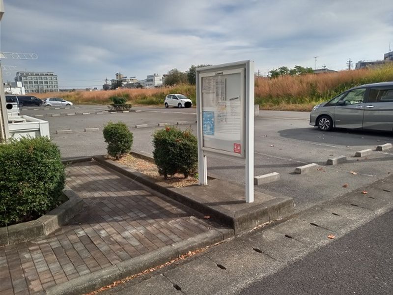 レオパレス六条大溝 エントランス