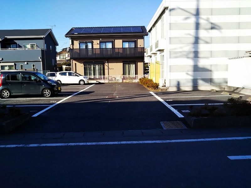 レオパレスエクセレント 駐車場