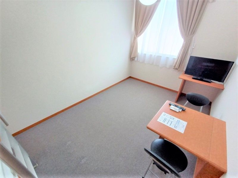 レオパレスビレック 居間