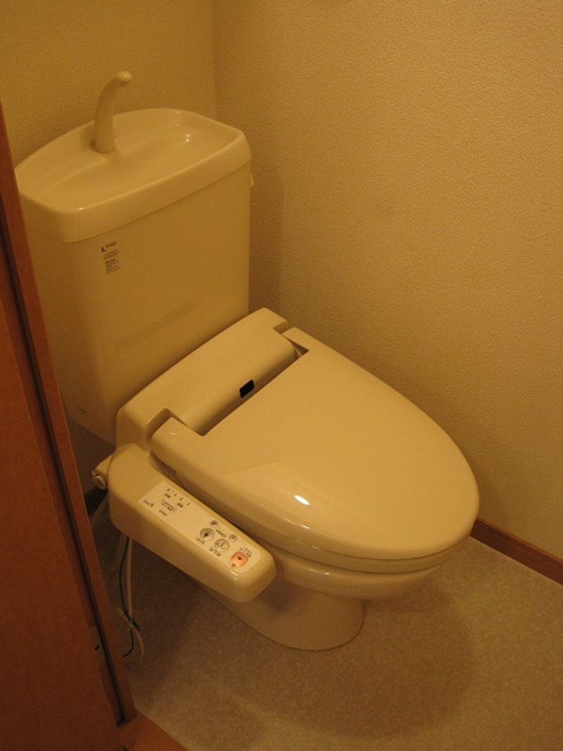レオパレスエトランゼ トイレ