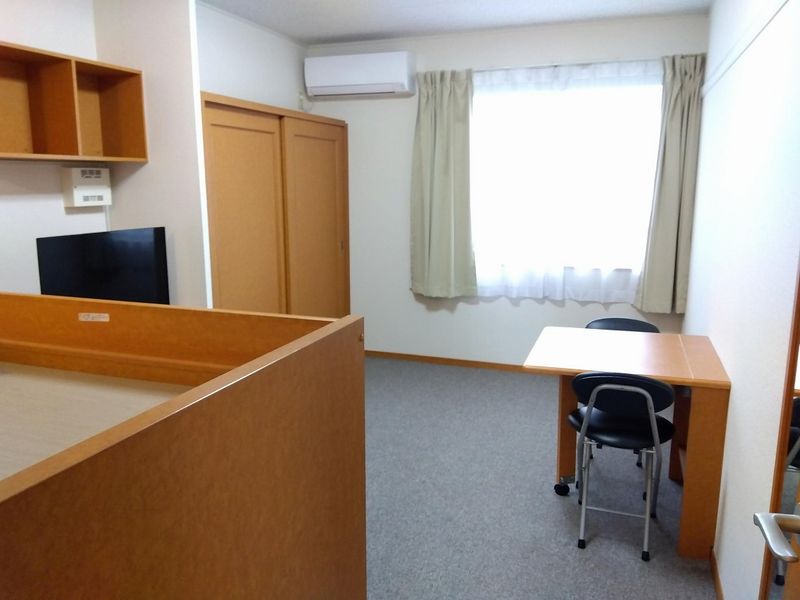 レオパレスガイア 居間