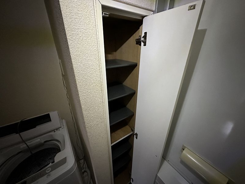 レオパレス御本丸弐番館 玄関