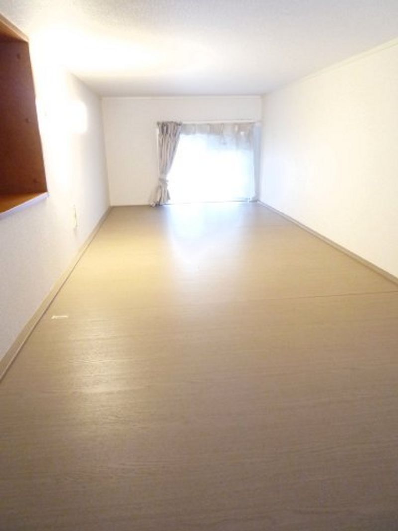 レオパレスアスナロ 収納