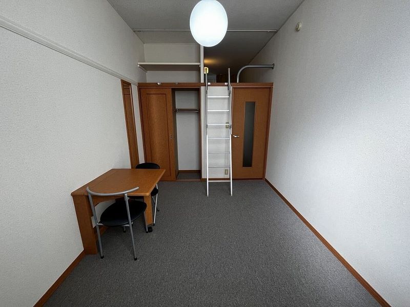 レオパレスＫＫ 居間