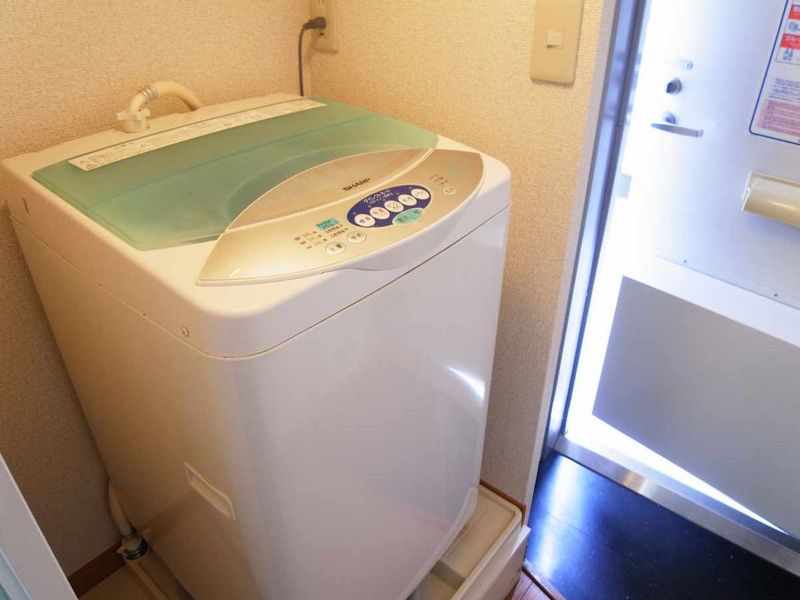 レオパレス鎌倉台 玄関