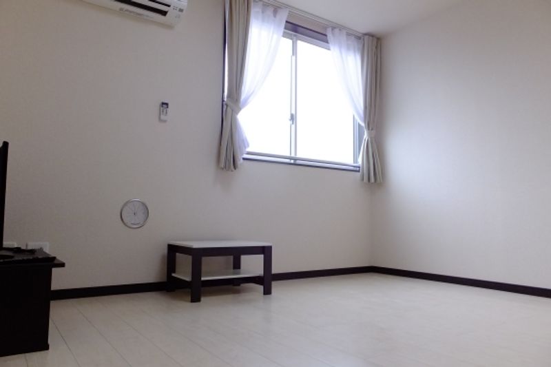 LEONEXT Brown Heights 客厅