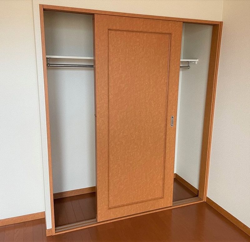 レオパレスル　パサージュ 収納