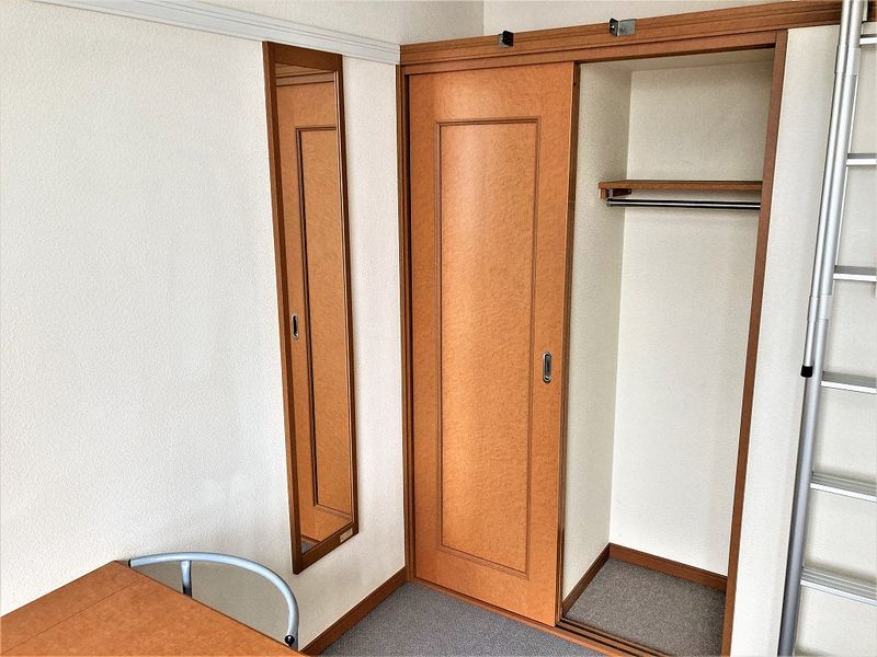 レオパレスウエストゴールド 収納