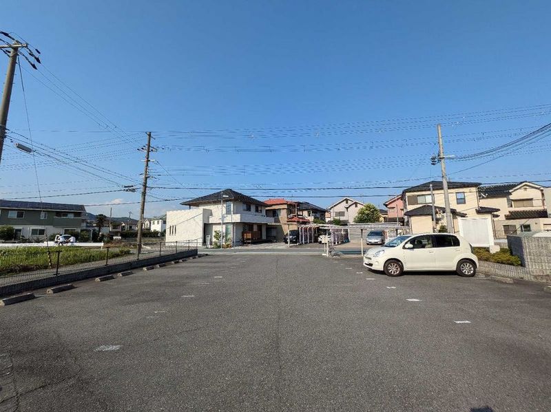 レオパレスｉｇｒｅｋ 駐車場