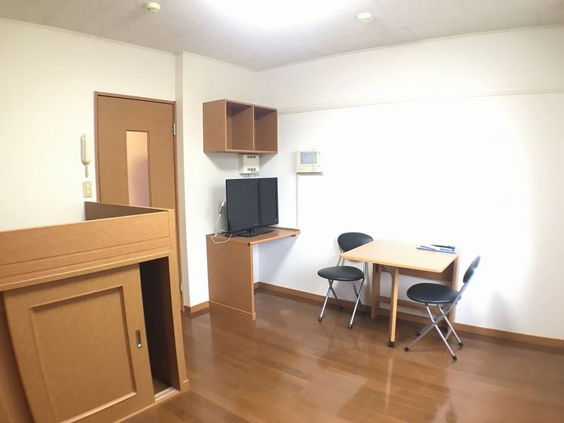 レオパレスソレイユ 居間