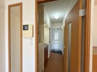 レオパレス柏屋 玄関
