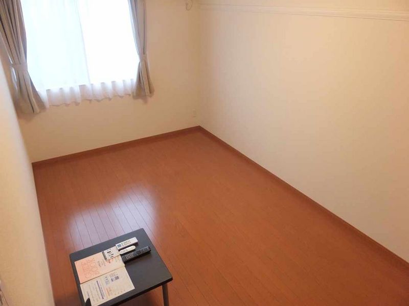 レオパレスパレヴィアーノ 居間