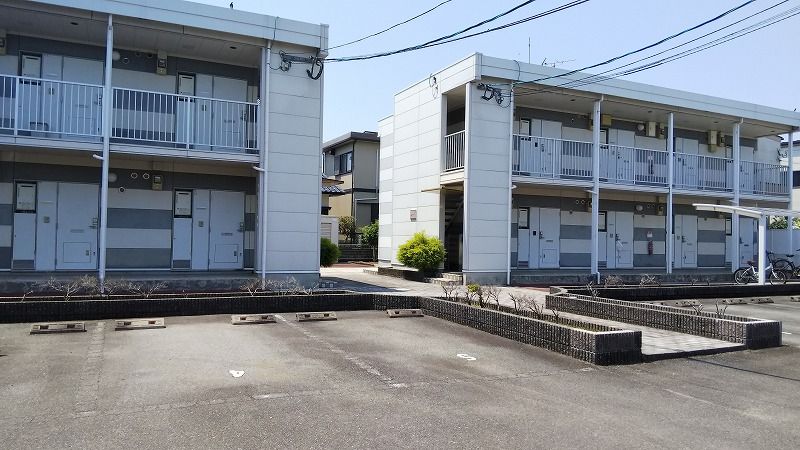 レオパレスＭＯＲＩ・Ｂ 駐車場