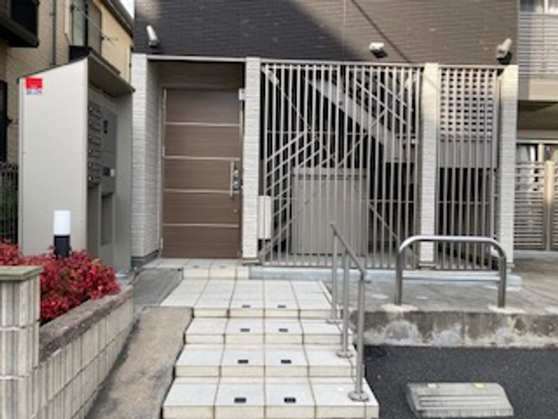 クレイノＫＯＷＡ エントランス