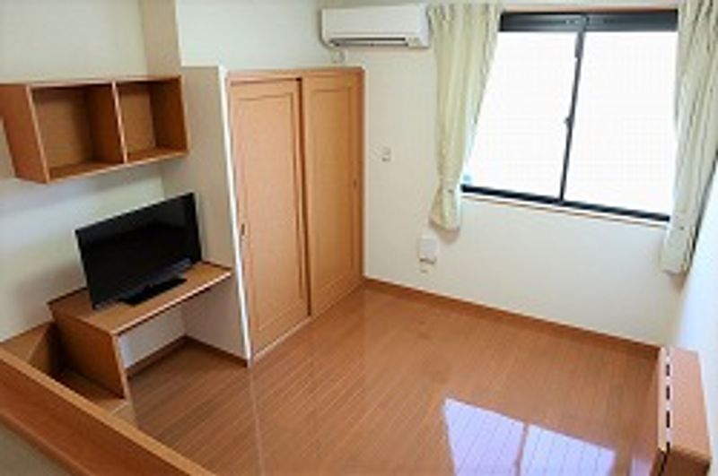 レオパレスＯＨＩＲＡ 居間
