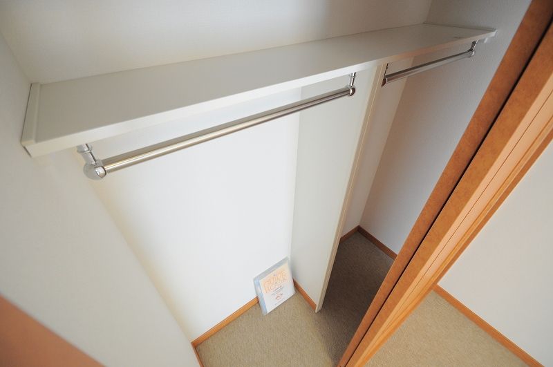 レオパレス三原 収納