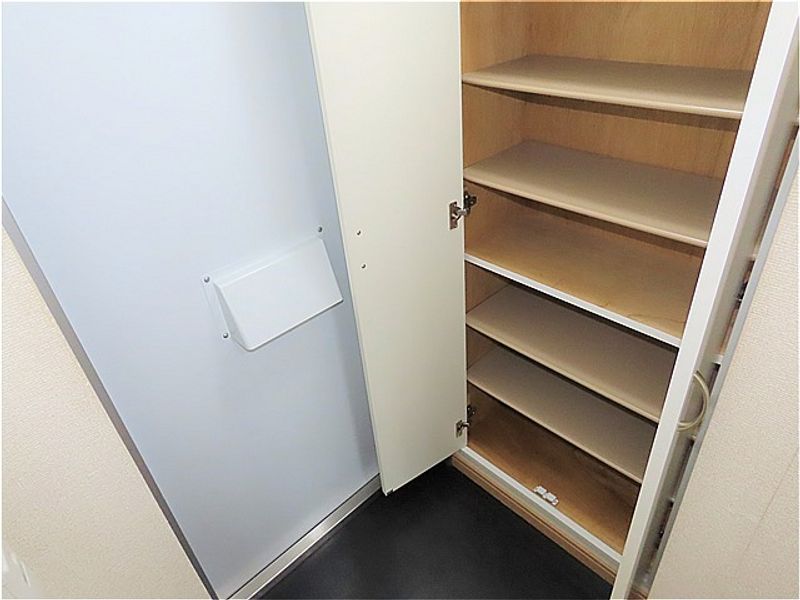 レオパレス柏Ⅱ 玄関