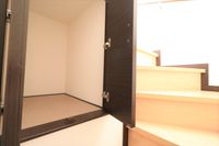 LEONEXT First Storage