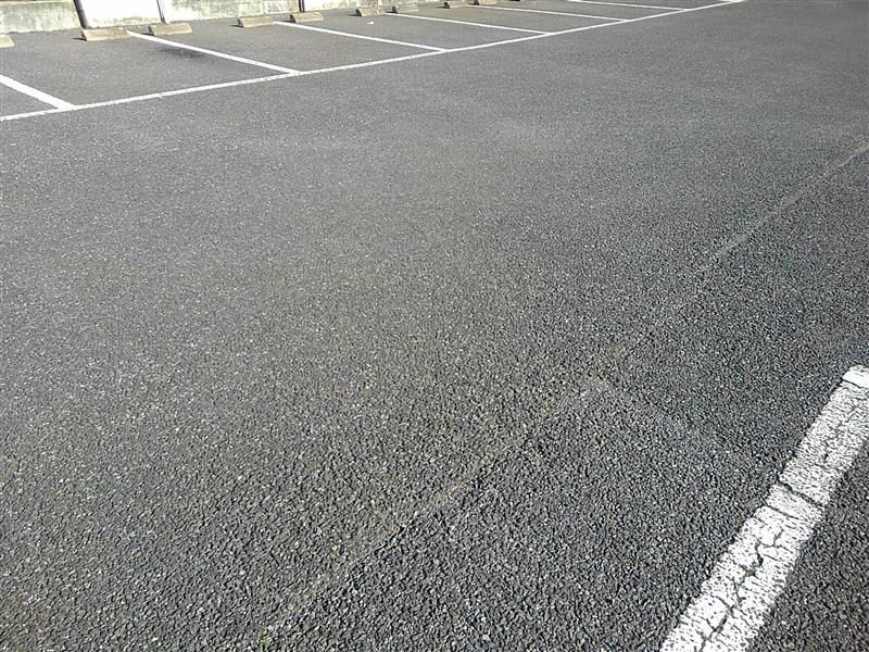 レオパレスアクシス 駐車場