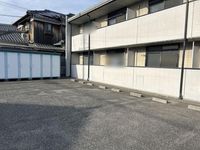 レオパレスＬｅｓ　Ａｍｉｅｓ 駐車場