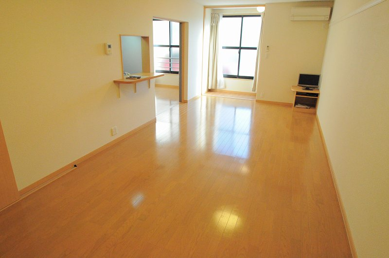 レオパレス喜連北 居間