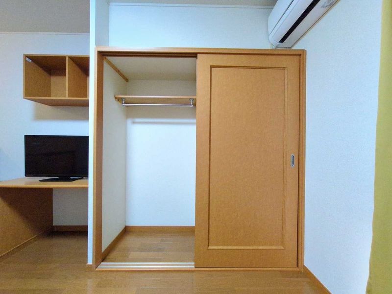 レオパレスくらのまち 収納