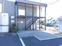 レオパレスリブェールⅡ エントランス