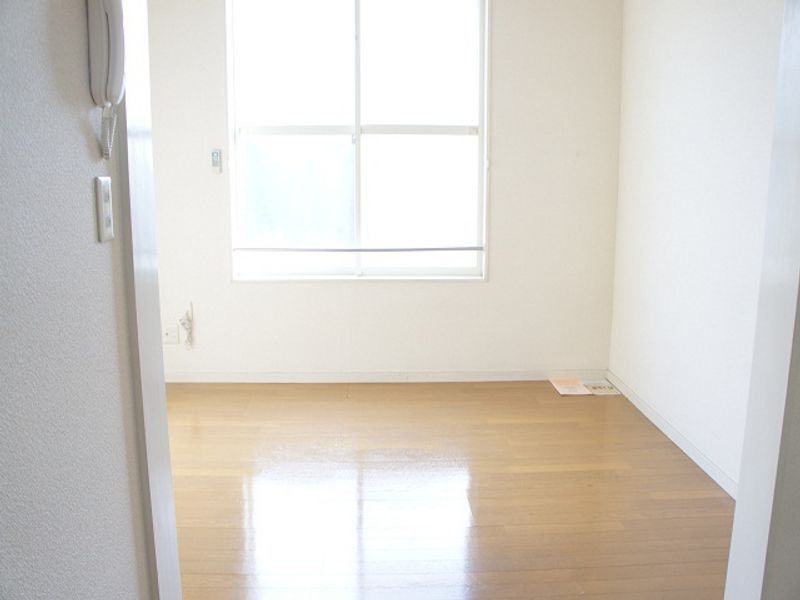 レオパレス童夢 居間