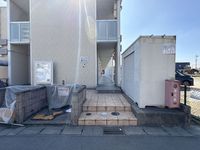 LEONEXT Morning Glory Entrance