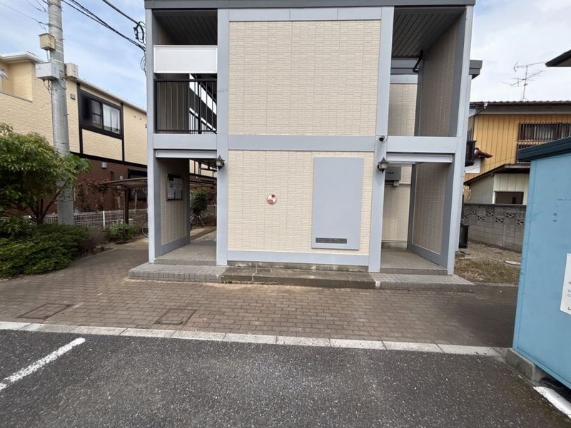 レオパレスクレールアビコ 外観