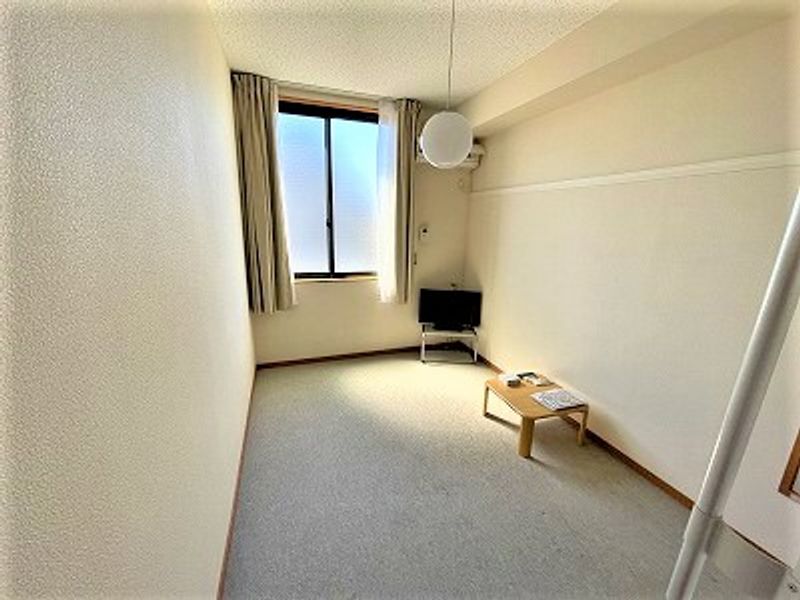 レオパレスアクア 寝室