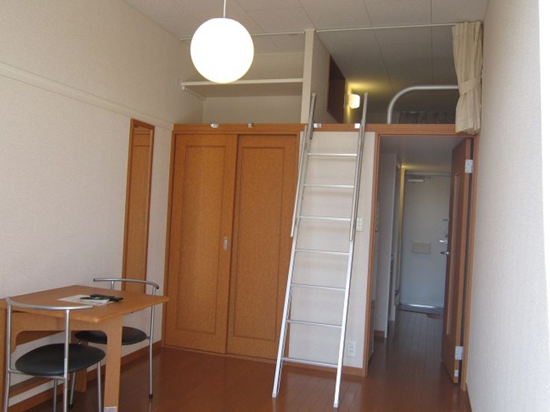 レオパレス篠崎ＬＡ１ 居間