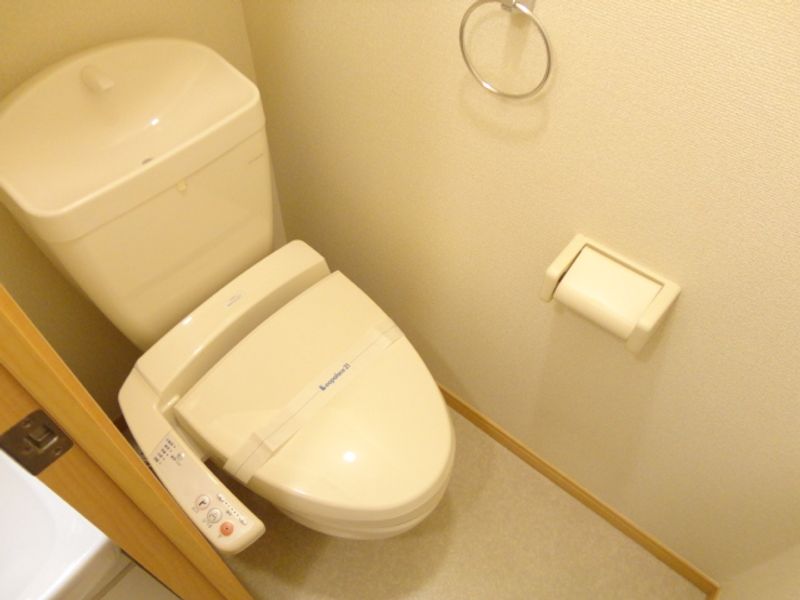レオパレスそれいゆ北本町 トイレ