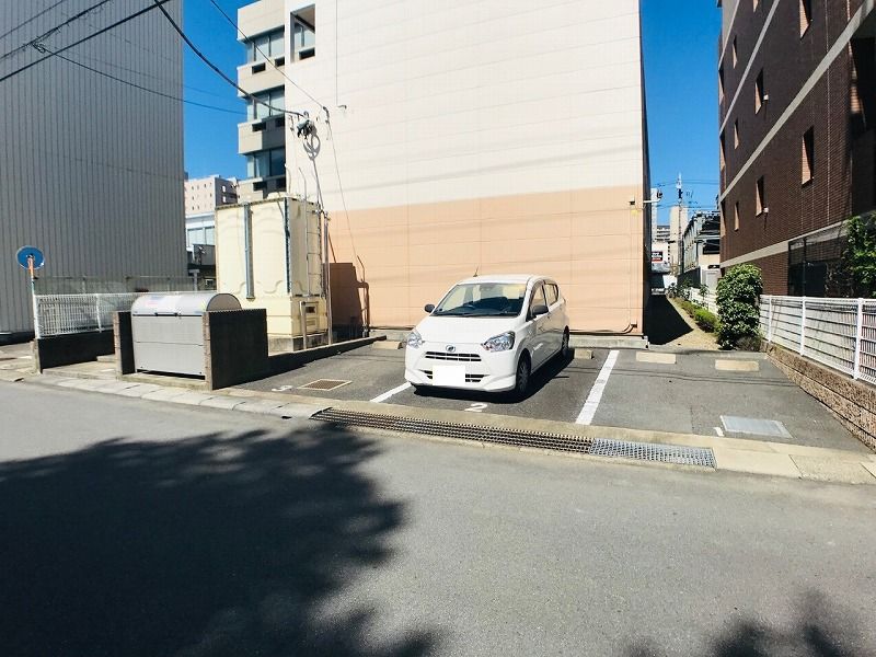 レオパレスシェソワ　城南 駐車場