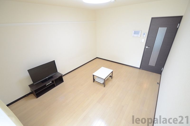 レオネクスト水晶館Ⅴ 居間