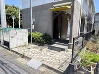 レオパレスアサクラⅡ エントランス