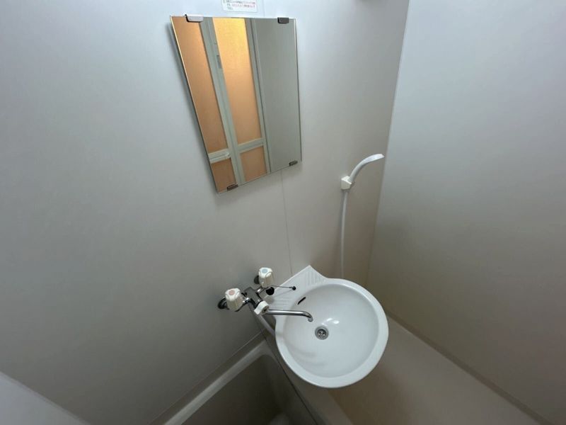 レオパレス西羽貫 洗面台